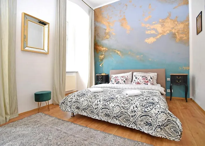Lovely Little Cosy In *