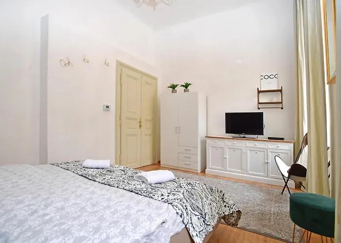 Lovely Little Cosy In Appartement