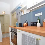 アパート Lovely Little Cosy In プラハ