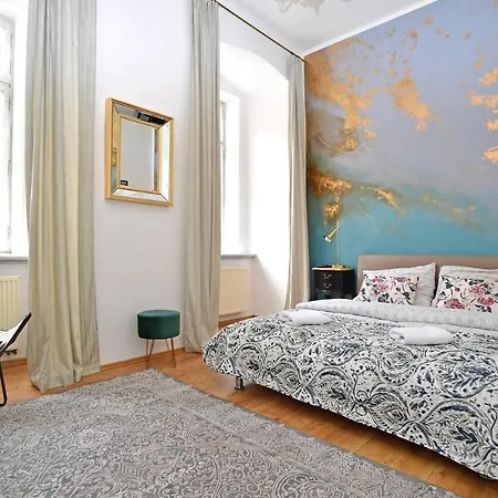Lovely Little Cosy In Praha
